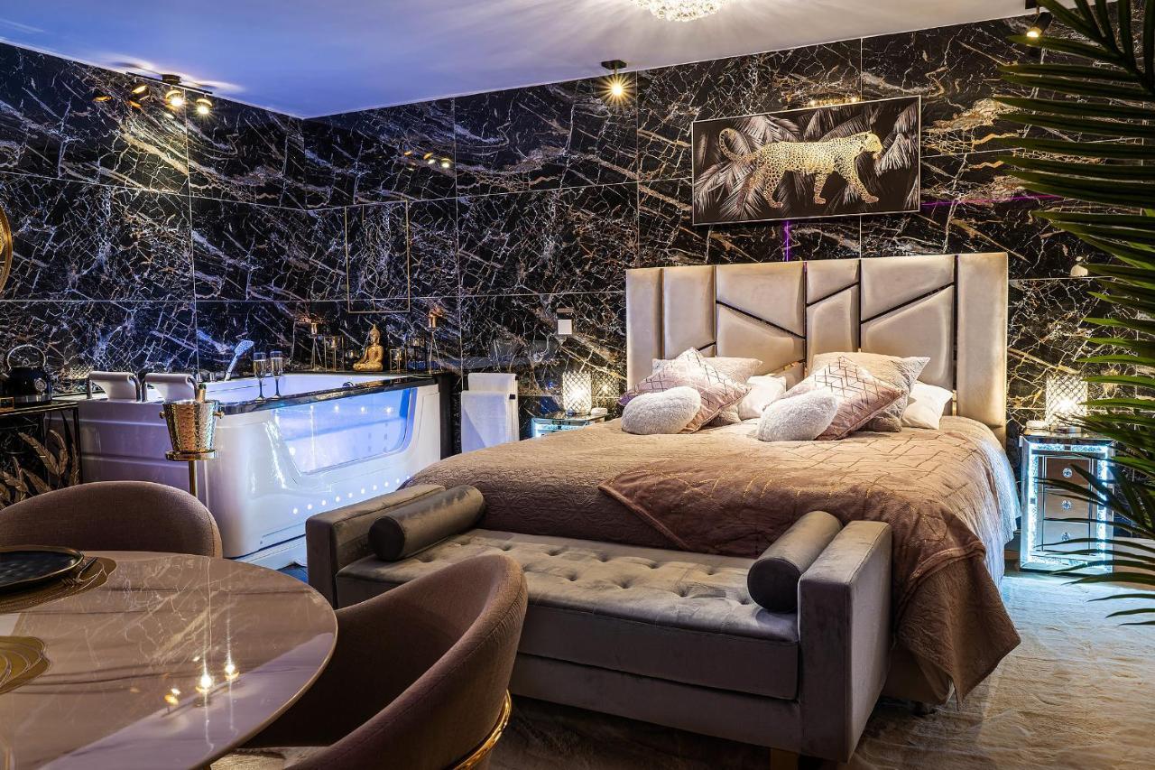 Magnifique Loft / Spa En Face De La Cathedrale ! Narbona Exterior foto