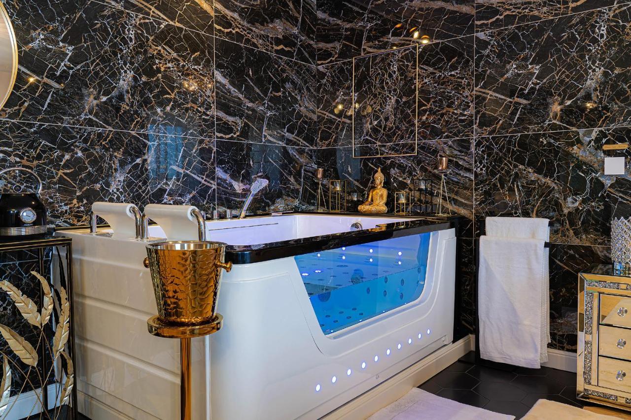 Magnifique Loft / Spa En Face De La Cathedrale ! Narbona Exterior foto